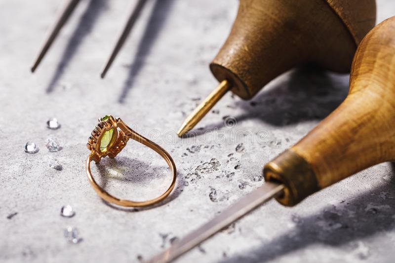 10 Simple Steps to the Perfect Jewelry Repair Process - RepairDesk