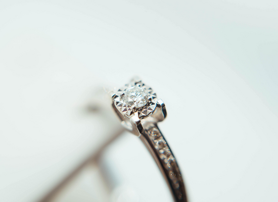 Wedding Ring Buying Guide: Who Buys the Groom’s Ring?